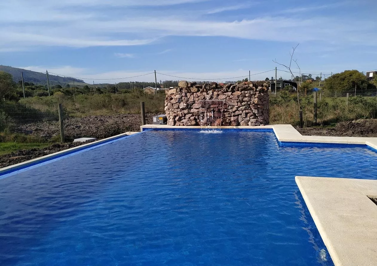 Konstantin Piscinas Paraguay, Schwimmbad, Schwimmbadfolie, Sanierung, Reparatur, Dichtheit, Garantie