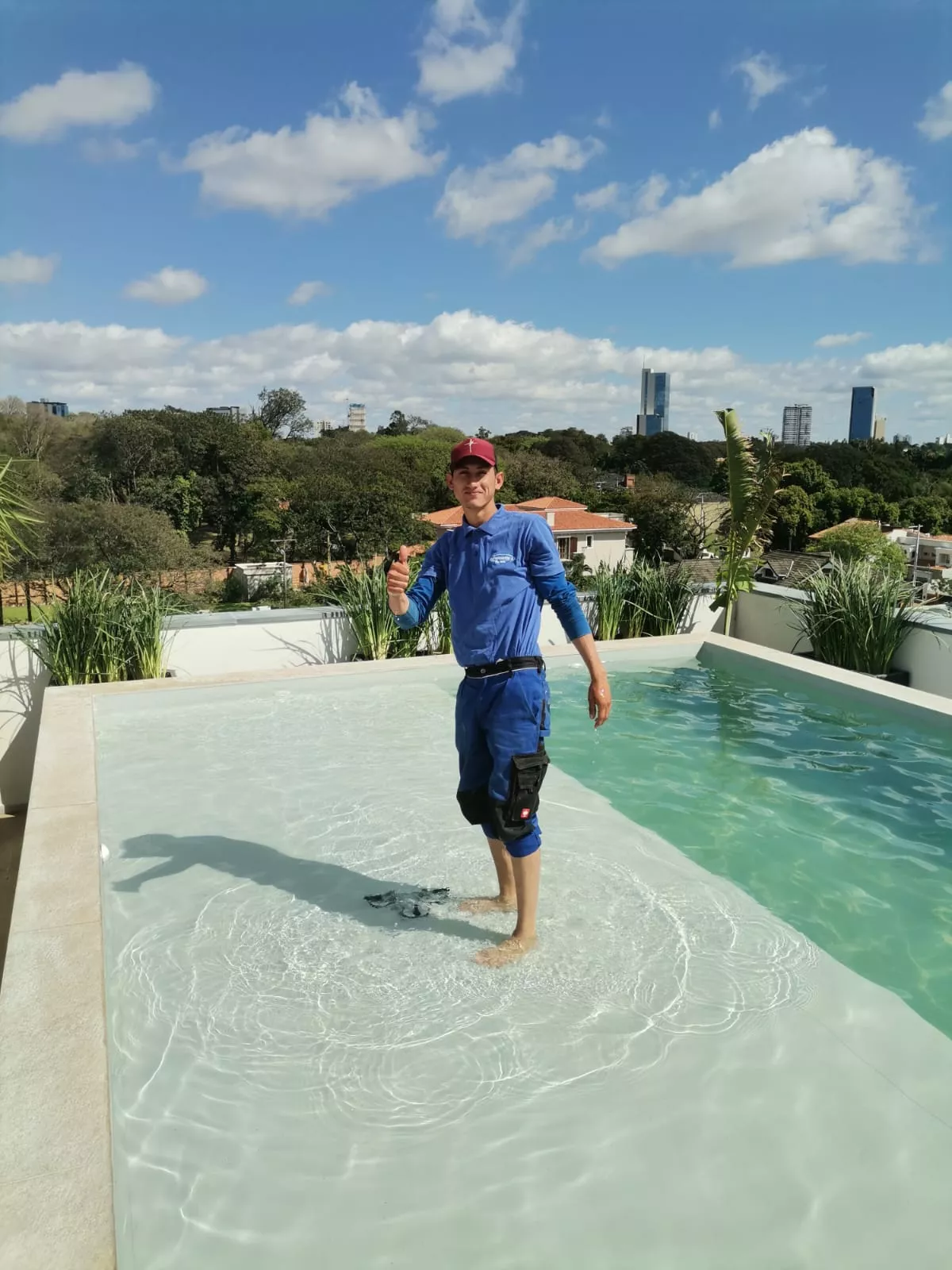 Konstantin Piscinas Paraguay, Schwimmbad, Schwimmbadfolie, Sanierung, Reparatur, Dichtheit, Garantie